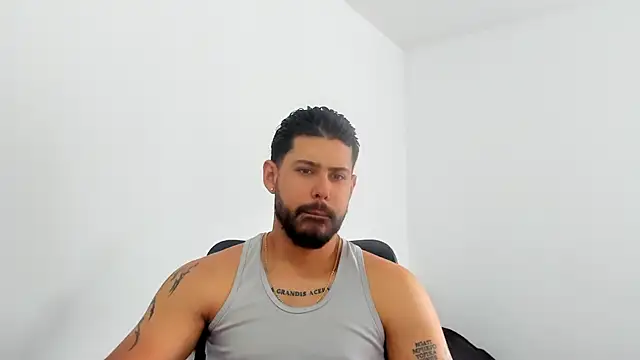 Justyn Torres online show from September 12, 3:34 pm