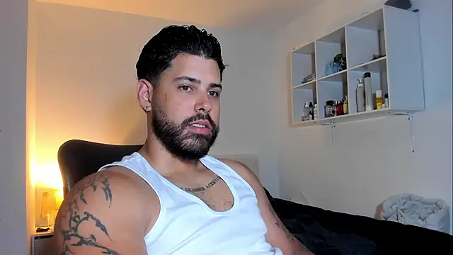 Snapshot of Justyn_Torres chatting on March 17, 11:13 am Justyn Torres online show from March 17, 11:13 am