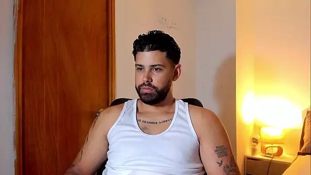 Snapshot of Justyn_Torres chatting on March 25, 11:05 am Justyn Torres online show from March 25, 11:05 am