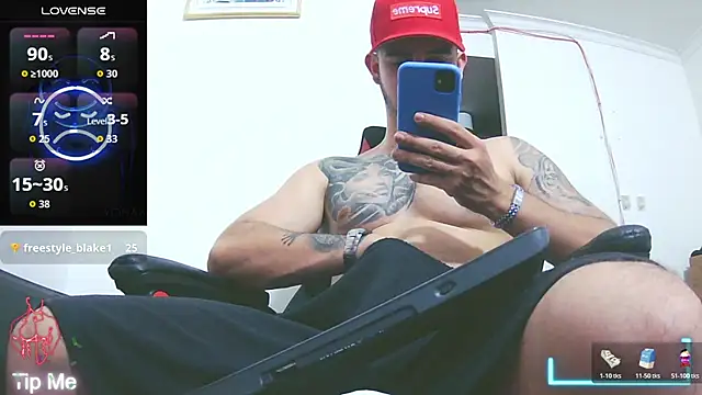 Snapshot of freestyle_blake1 chatting on June 14, 10:34 pm freestyle blake1 online show from June 14, 10:34 pm