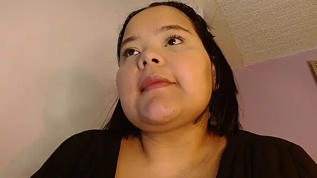 sexychubby    online show from June 7, 5:27 pm