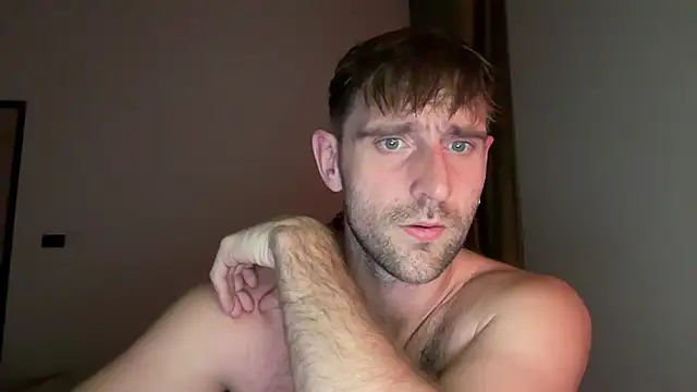 lukegunn online show from March 25, 11:44 pm