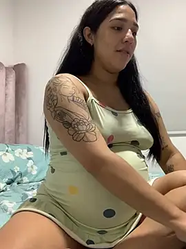 Snapshot of Amandanauty chatting on February 9, 5:11 pm Amandanauty online show from February 9, 5:11 pm