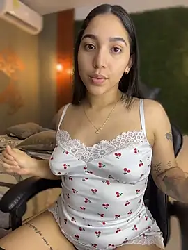 Amandanauty online show from February 11, 6:40 am