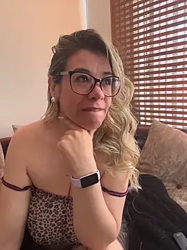 salomesweet13 online show from February 3, 5:29 pm