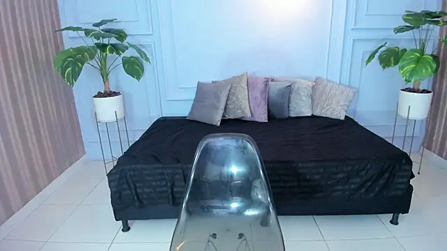 cintiagreyx online show from March 25, 11:27 am