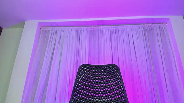 jaddyk  online show from December 1, 9:20 pm