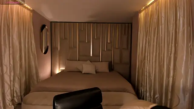 NickyLawson online show from November 14, 9:24 pm