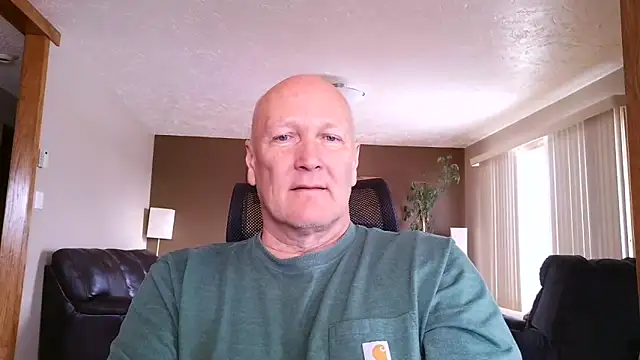 Snapshot of BasicAnt chatting on April 17, 3:15 pm BasicAnt online show from April 17, 3:15 pm