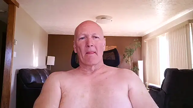 Snapshot of BasicAnt chatting on May 6, 1:49 pm BasicAnt online show from May 6, 1:49 pm