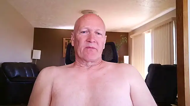 Snapshot of BasicAnt chatting on May 11, 4:04 pm BasicAnt online show from May 11, 4:04 pm