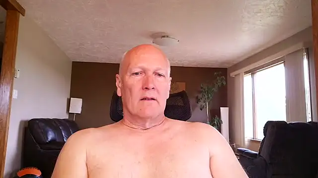 Snapshot of BasicAnt chatting on May 18, 5:52 pm BasicAnt online show from May 18, 5:52 pm