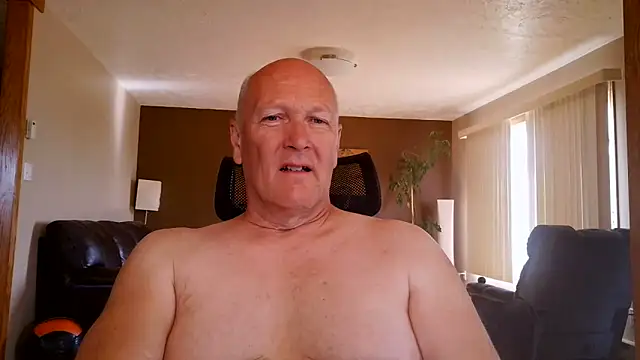 Snapshot of BasicAnt chatting on June 9, 3:01 pm BasicAnt online show from June 9, 3:01 pm