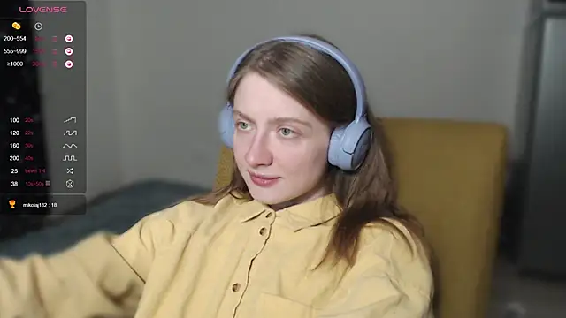 mollytuck online show from December 8, 1:58 pm