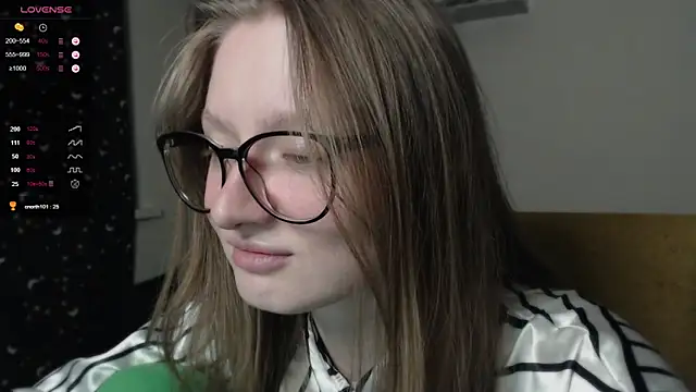 mollytuck online show from March 14, 2:52 pm