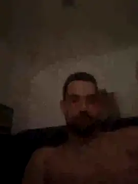 Snapshot of SpliffJiff chatting on February 16, 1:58 am SpliffJiff online show from February 16, 1:58 am