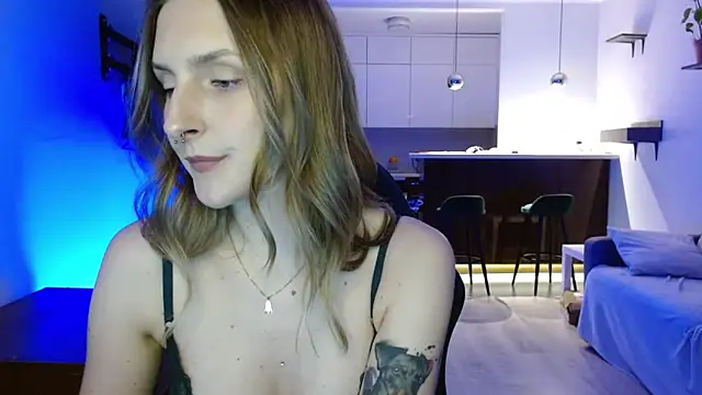 illusorycat online show from October 10, 7:46 pm