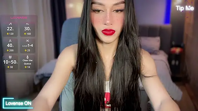 UrdreamTSgirl online show from February 2, 8:35 am