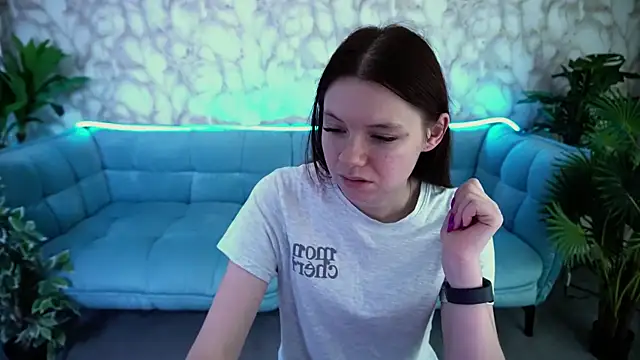 Snapshot of MaRich_Ka chatting on November 25, 6:46 am MaRich Ka online show from November 25, 6:46 am