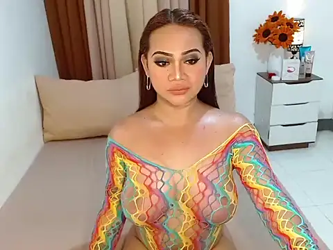 QueenVersa online show from July 23, 12:13 am