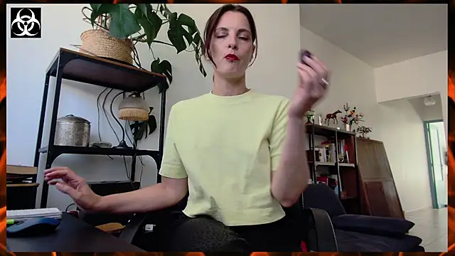 LanaCorona online show from September 19, 1:01 pm