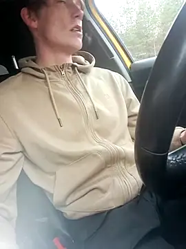 utoopia777 online show from April 4, 10:13 am