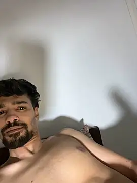 Snapshot of Hermanooooooo chatting on February 28, 5:41 am Hermanooooooo online show from February 28, 5:41 am