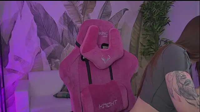 JennyDens online show from May 22, 4:56 pm