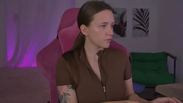 JennyDens online show from July 5, 5:42 pm