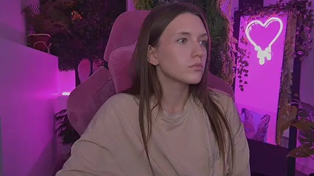 JennyDens online show from July 7, 3:27 pm