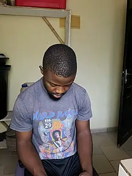 Snapshot of vannycov chatting on March 16, 11:58 am vannycov online show from March 16, 11:58 am