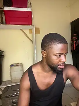 Snapshot of vannycov chatting on March 24, 11:59 am vannycov online show from March 24, 11:59 am