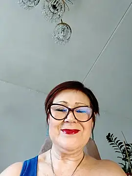 Snapshot of Fire_Night chatting on October 23, 8:35 am Fire Night online show from October 23, 8:35 am