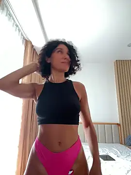  CurlySue  online show from June 22, 10:51 pm