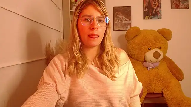 Snapshot of thamarajane chatting on January 14, 11:16 pm thamarajane online show from January 14, 11:16 pm