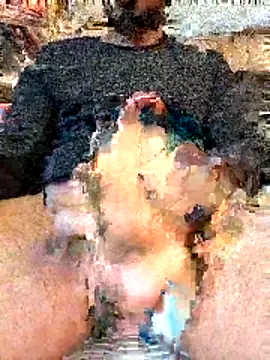 Snapshot of koukii1 chatting on February 6, 7:39 pm koukii1 online show from February 6, 7:39 pm