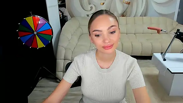 HaleySweet18 online show from July 28, 9:03 pm