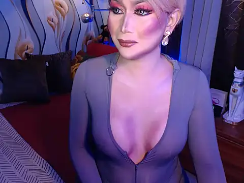 sweetsatisfactionxxx online show from October 12, 10:42 pm