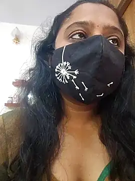 Snapshot of sexynayan23 chatting on October 1, 5:13 am sexynayan23 online show from October 1, 5:13 am