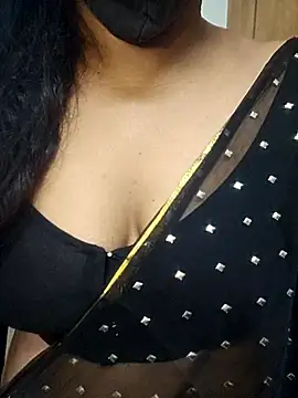 Snapshot of sexynayan23 chatting on October 3, 12:13 pm sexynayan23 online show from October 3, 12:13 pm