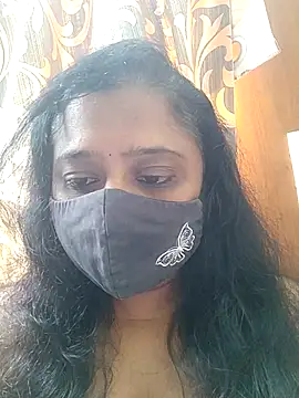 Snapshot of sexynayan23 chatting on December 4, 5:28 am sexynayan23 online show from December 4, 5:28 am