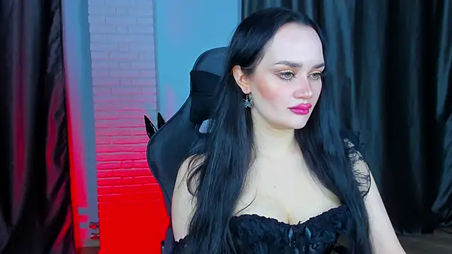 Snapshot of QueenAliss chatting on January 10, 2:45 pm QueenAliss online show from January 10, 2:45 pm