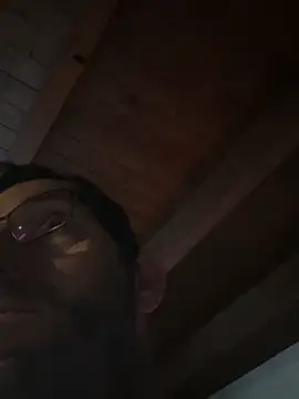 Snapshot of steph19x5 chatting on February 6, 4:36 pm steph19x5 online show from February 6, 4:36 pm