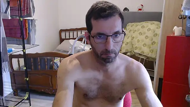 Snapshot of steph19x5 chatting on February 12, 1:59 pm steph19x5 online show from February 12, 1:59 pm