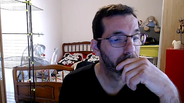 Snapshot of steph19x5 chatting on February 16, 8:43 am steph19x5 online show from February 16, 8:43 am