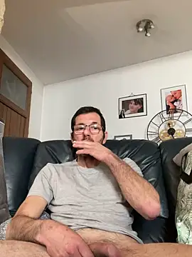 Snapshot of steph19x5 chatting on March 2, 8:05 am steph19x5 online show from March 2, 8:05 am