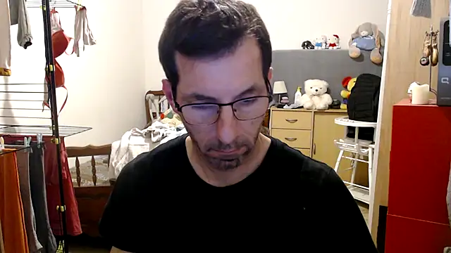 Snapshot of steph19x5 chatting on March 3, 7:39 pm steph19x5 online show from March 3, 7:39 pm