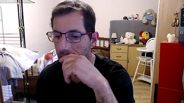 Snapshot of steph19x5 chatting on March 4, 5:34 pm steph19x5 online show from March 4, 5:34 pm