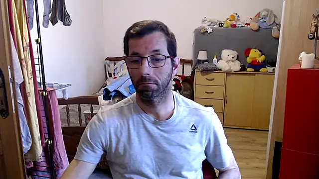 Snapshot of steph19x5 chatting on March 23, 7:42 am steph19x5 online show from March 23, 7:42 am