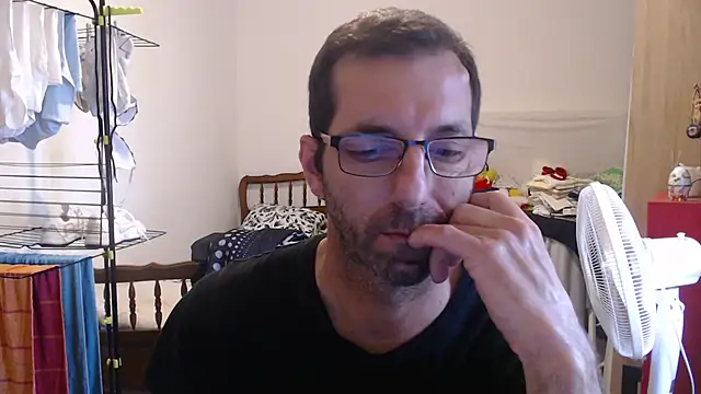 Snapshot of steph19x5 chatting on October 2, 2:02 pm steph19x5 online show from October 2, 2:02 pm